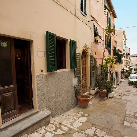 Il Pescatore Apartment *