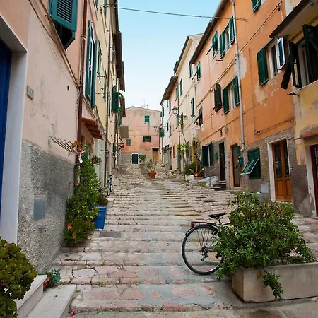 Il Pescatore Apartment *